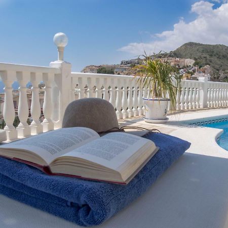 Frontline Villa, Five Star Deluxe El Campello Luaran gambar