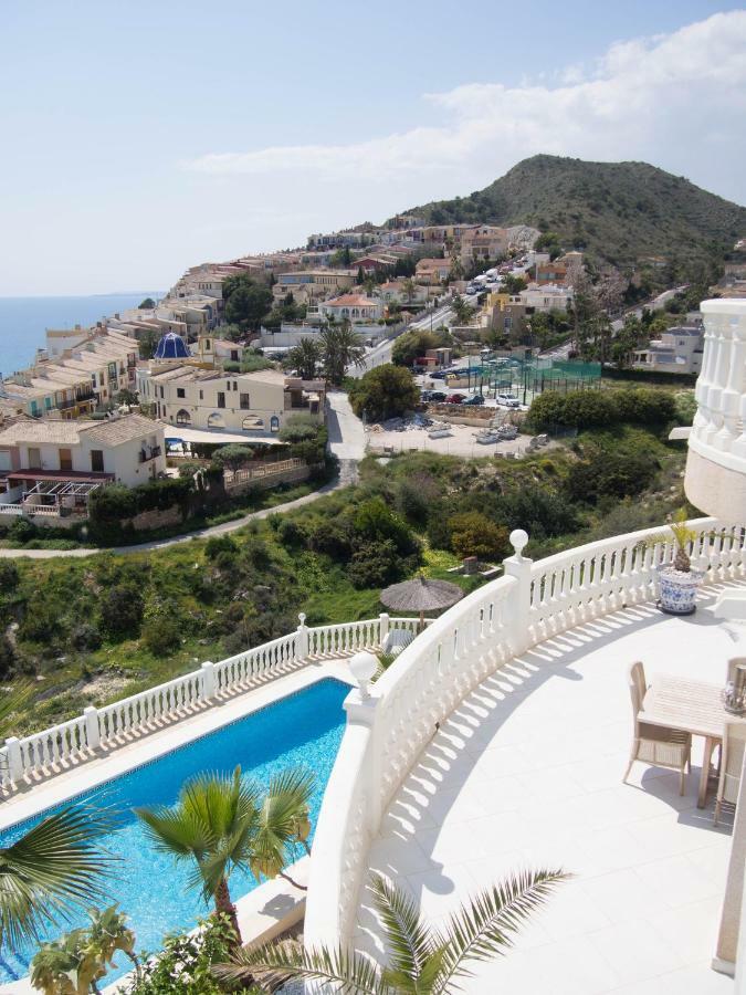Frontline Villa, Five Star Deluxe El Campello Luaran gambar