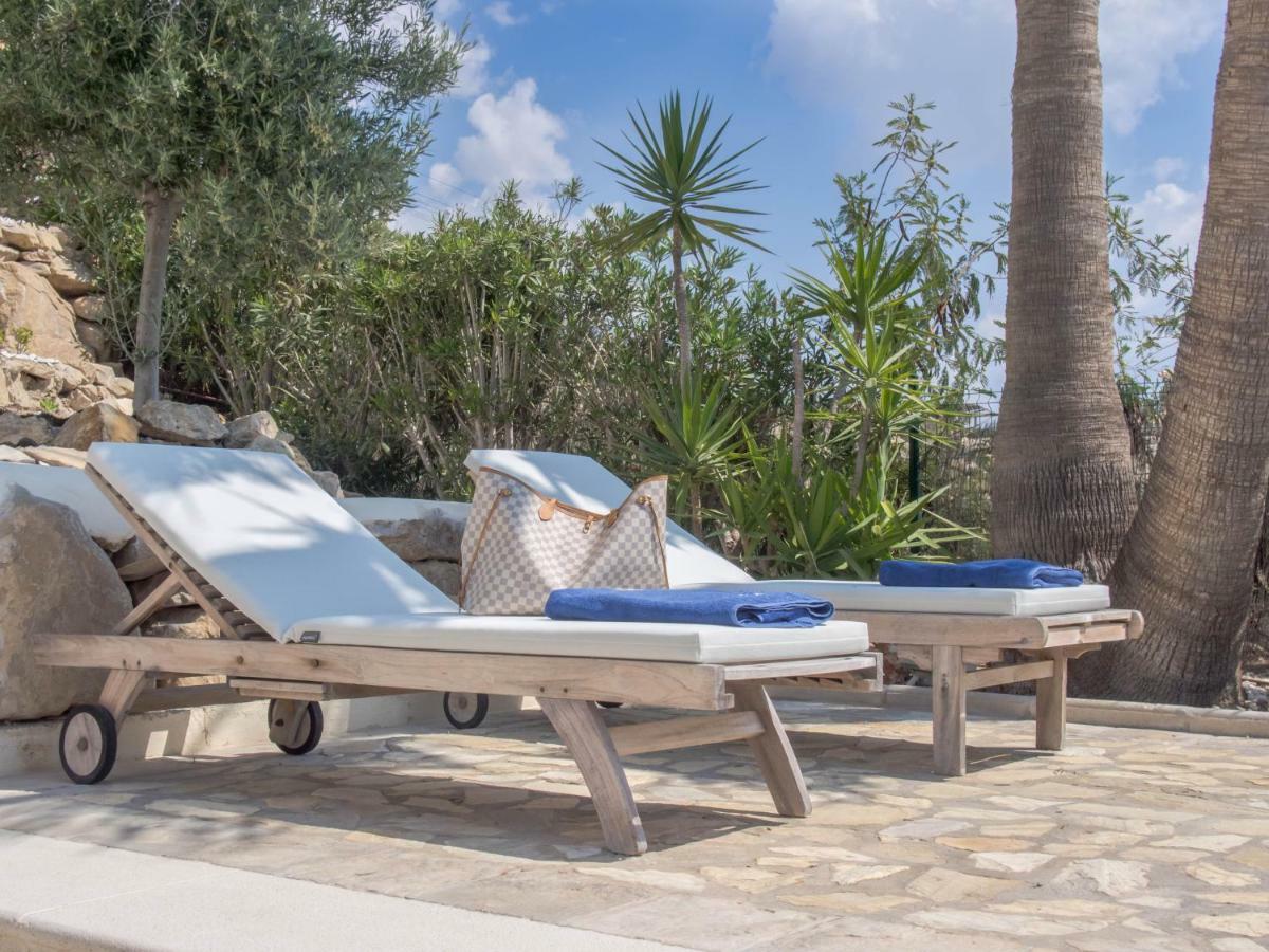 Frontline Villa, Five Star Deluxe El Campello Luaran gambar