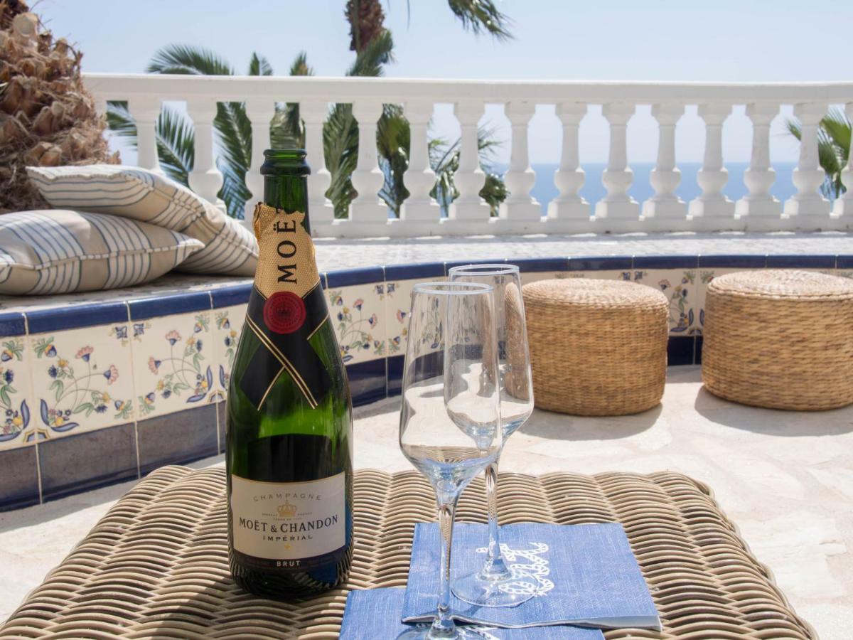 Frontline Villa, Five Star Deluxe El Campello Luaran gambar